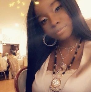 Meet your Posher, Brianna